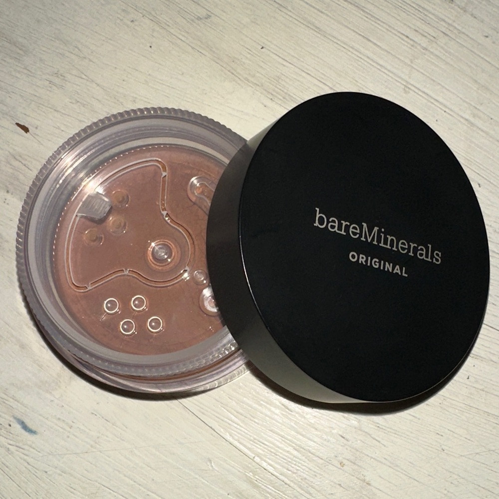bareMinerals Original Foundation in Warm Dark 26